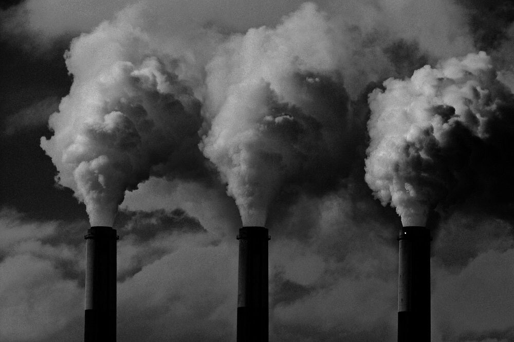 naturaambiental's tweet photo. #MakeAmericaGreyAgain la mala decisión del segundo país más contaminador del planeta con CO2 --> #CambioClimático #AcuerdosdeParis https://t.co/7NLyj9MmWG