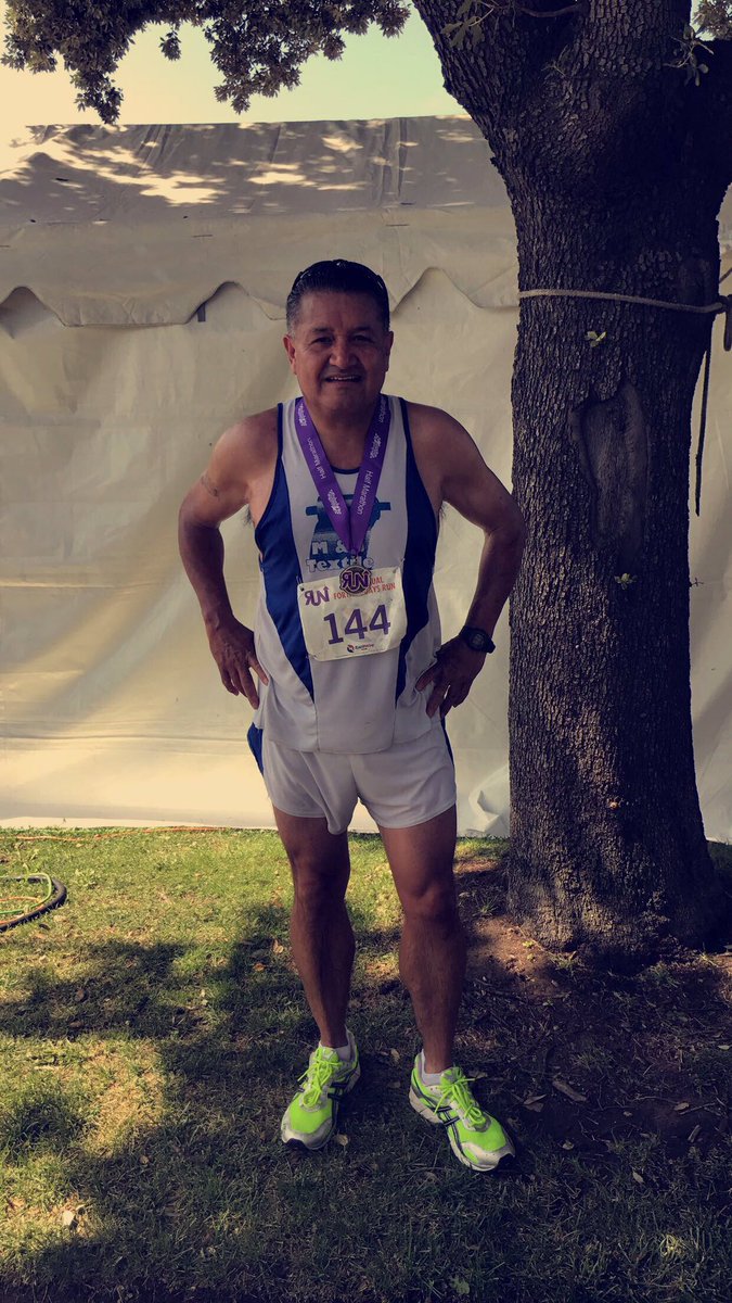 Dad hugged me and said 'I did this for my buddy & Juan Mija, Están en un lugar mejor' 💙💙💙 so proud of you dad #marathonfinisher