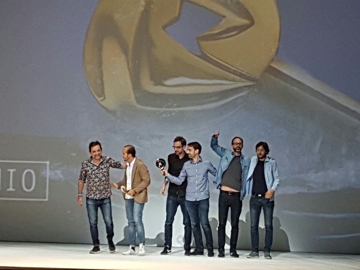 Rociohol's tweet photo. Enhorabuena @SamsungEspana por el Grand Prix de oro por #blindcap 👏👏 #ElSol2017 https://t.co/2Pvnf5OW95