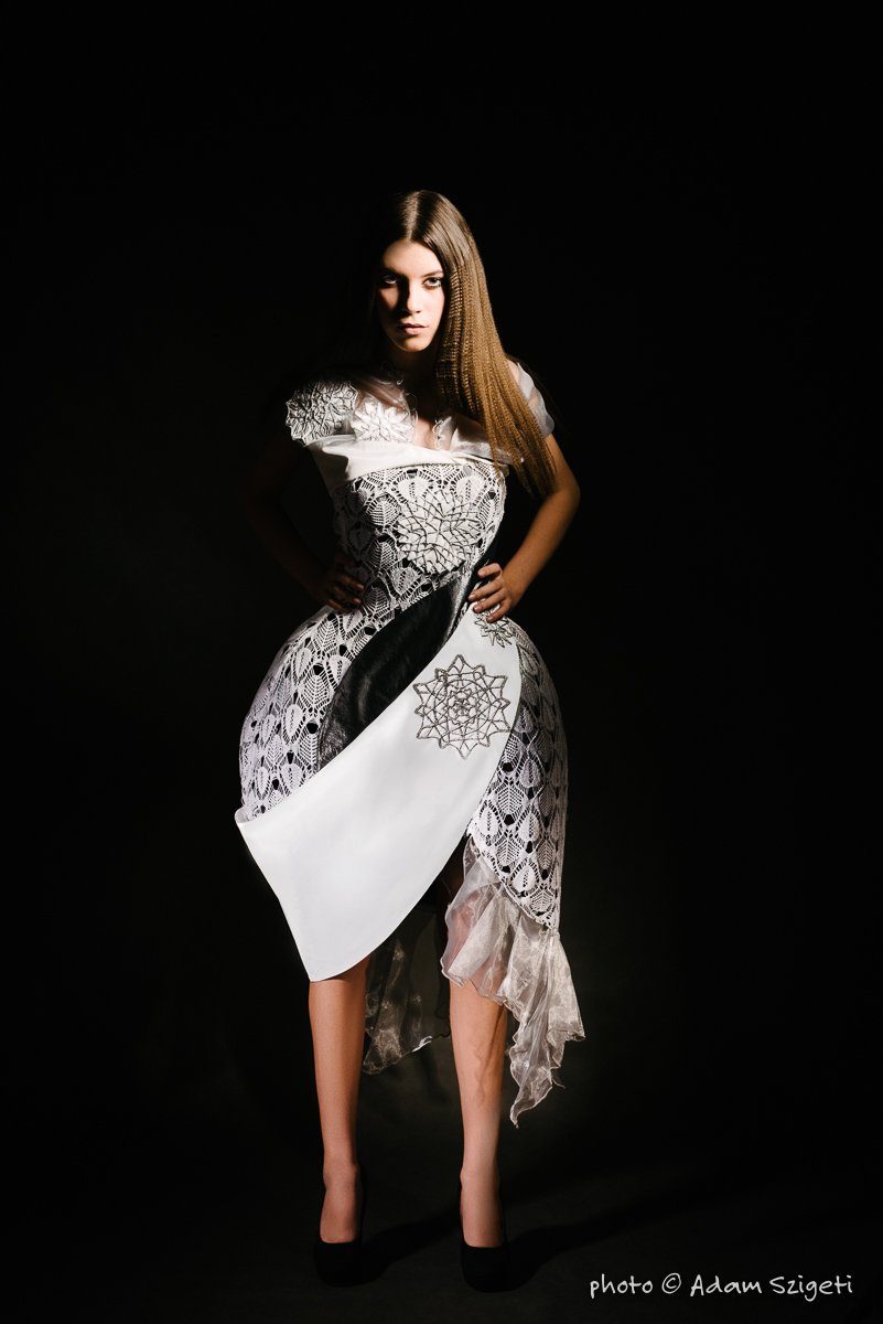 AdamS_potraits's tweet image. Gabriela by Adam Szigeti #fashion #fashionphoto #photoshoot #model #whitedress #fashionphotography #elinchrom #studiophoto #photography