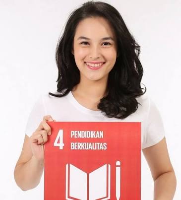 iwan_OfficialID's tweet photo. Hay kak @chelseaislan kamu ist the best https://t.co/iegy4ueb42