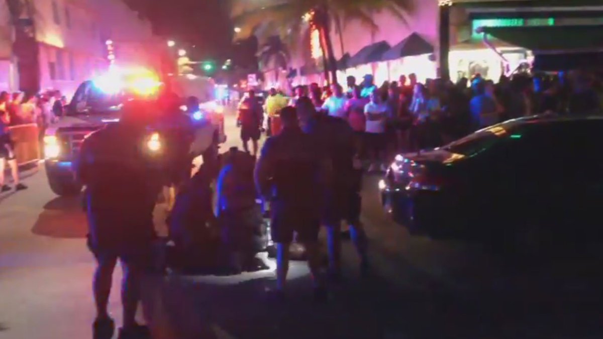 Man's #OceanDrive cruise turns into nightmare in #SouthBeach bit.ly/2rnhcV0 https://t.co/AZ4EydbEN5