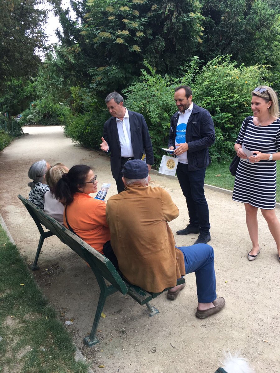 JPLecoq2017's tweet photo. Échange et confiance, Rue Cler et sur le Chp de Mars, que je m'engage à préserver et embellir, en lien avec la mairie et les riverains. https://t.co/220BHRrtHL