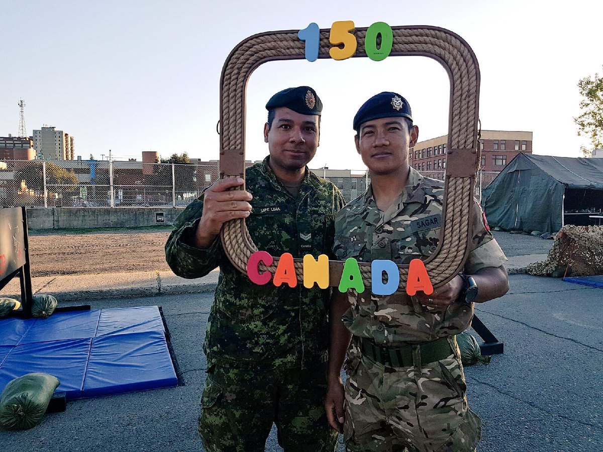 SpectrumMedHat's tweet image. Come say hi to the guys at @BATUSCanada and give their kids obstacle course a try! #medhat #spectrum2017