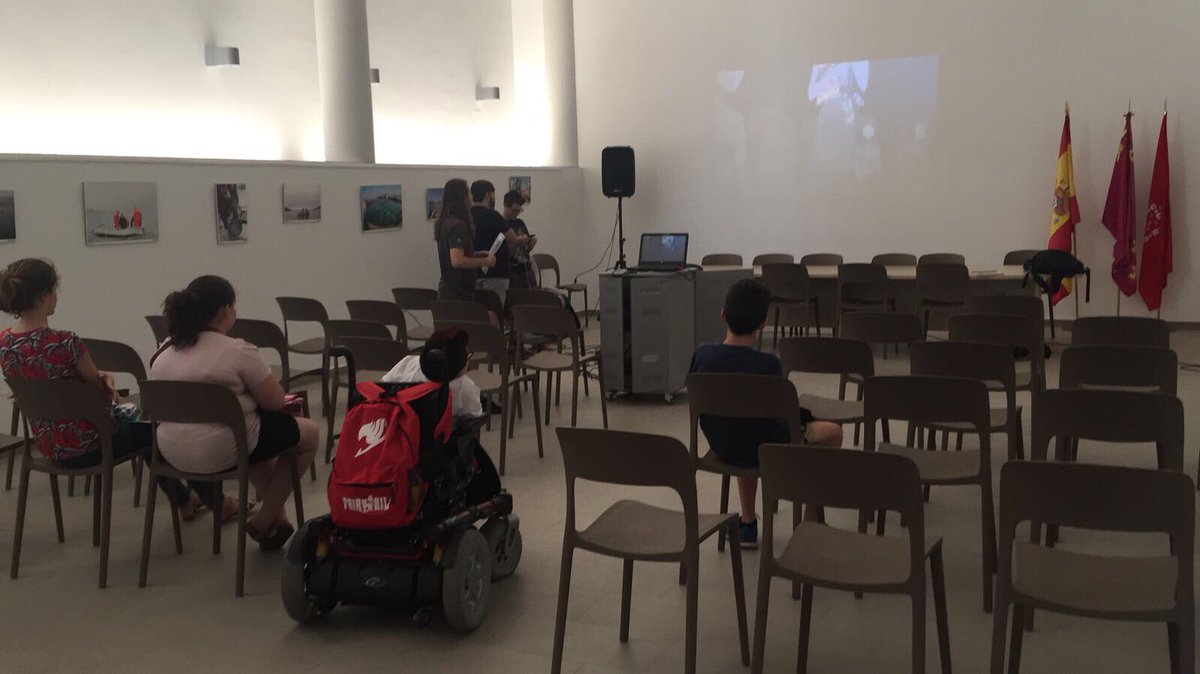 kbzojoven's tweet photo. Otra tarde de actividades programa #kbzojoven, a pesar del calor, en el Centro multiusos de @CabezodeTorres para #jovenes #murcia https://t.co/lh7WAaqGdE