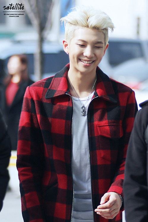 FreedomEvgenia's tweet photo. my favorite man 😘😍 oh  smile..
#BTSWEEK https://t.co/OjNAhVr02h