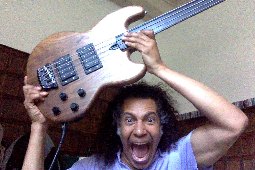 05Ric's tweet photo. Finishing bass tracks and I must say that @WalBasses do it for me! https://t.co/n8QywHtZJL