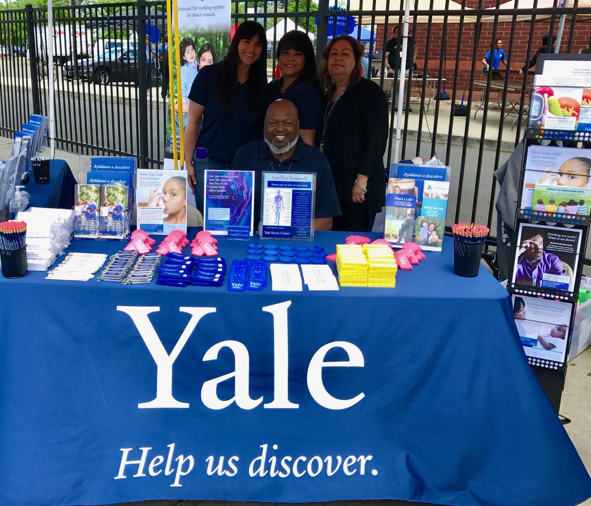 yalediscovers's tweet photo. Ask us how you can be a #helpusdiscover hero today @ArtIdea Fair Haven pop up event. Christopher Columbus Academy in #NHV from 2-7 pm. https://t.co/dY8uROcPrx