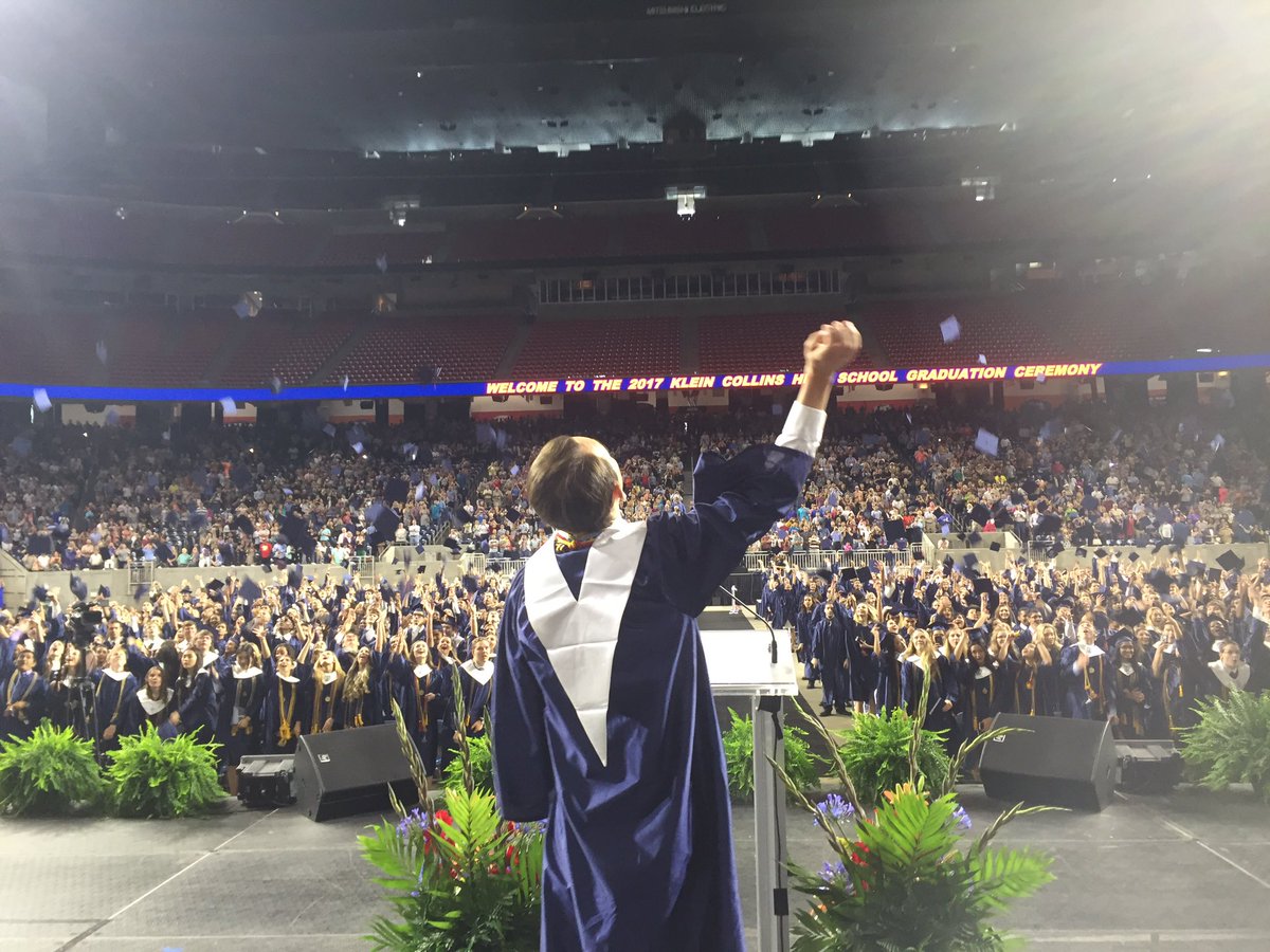 KCHStigers's tweet photo. Congratulation @KleinCollins class of 2017! Love you 💯 #KleinCollinsCO2017 https://t.co/8E3eYZj71t