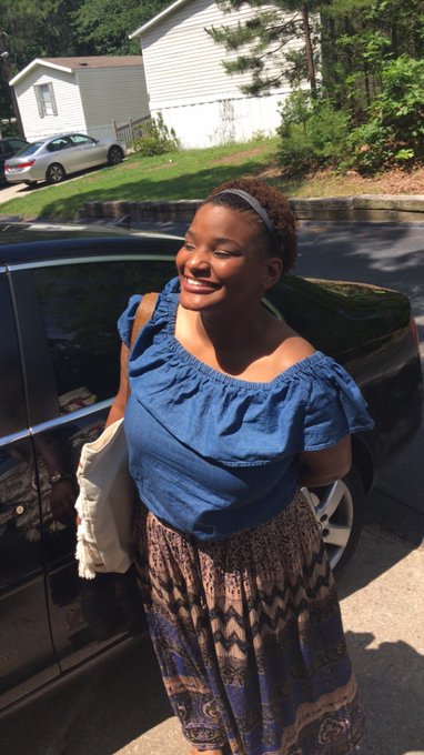 My baby caught me looking radiant. I tell you, real love does your soul wonders. ❤️☺️💚 https://t.co/<a href="/tag/sanaiana%C3%AFs"class="tags"><span>#sanaiana&iuml;s</span></a>