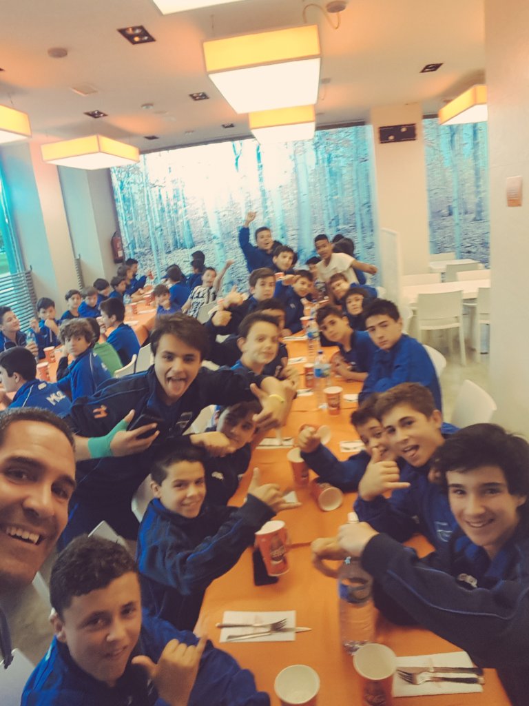 dibupuntes's tweet photo. Y ahora @MartuMke a recuperar para semis. ¡¡Mañana a disfrutar chicos!! #goramartu https://t.co/xKUUdjr0UC