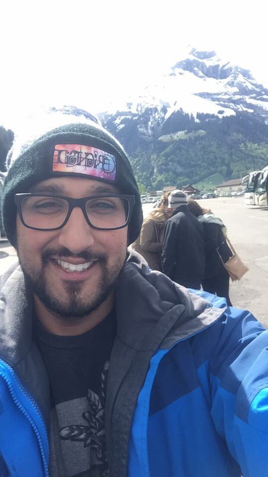 BadRobotBass's tweet photo. I Usually post females sporting my merch but I'm on my my gender equality kick

Switzerland 🇨🇭 
#brightsidemovement https://t.co/Hs0Rb0SflZ
