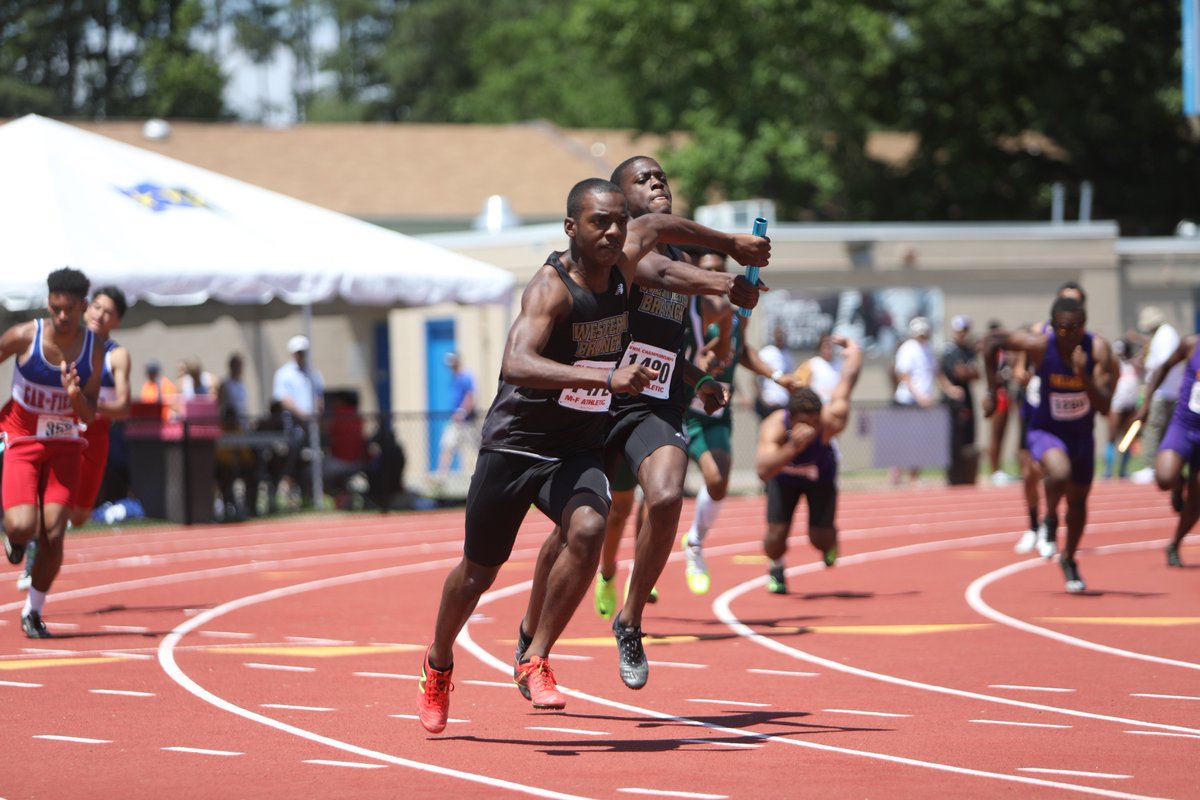 MileSplitDMV's tweet photo. Not even close! @WesternBranchTF runs away with the Boy 4x1 #6A title! #MileStates https://t.co/ZDPJePbB2q