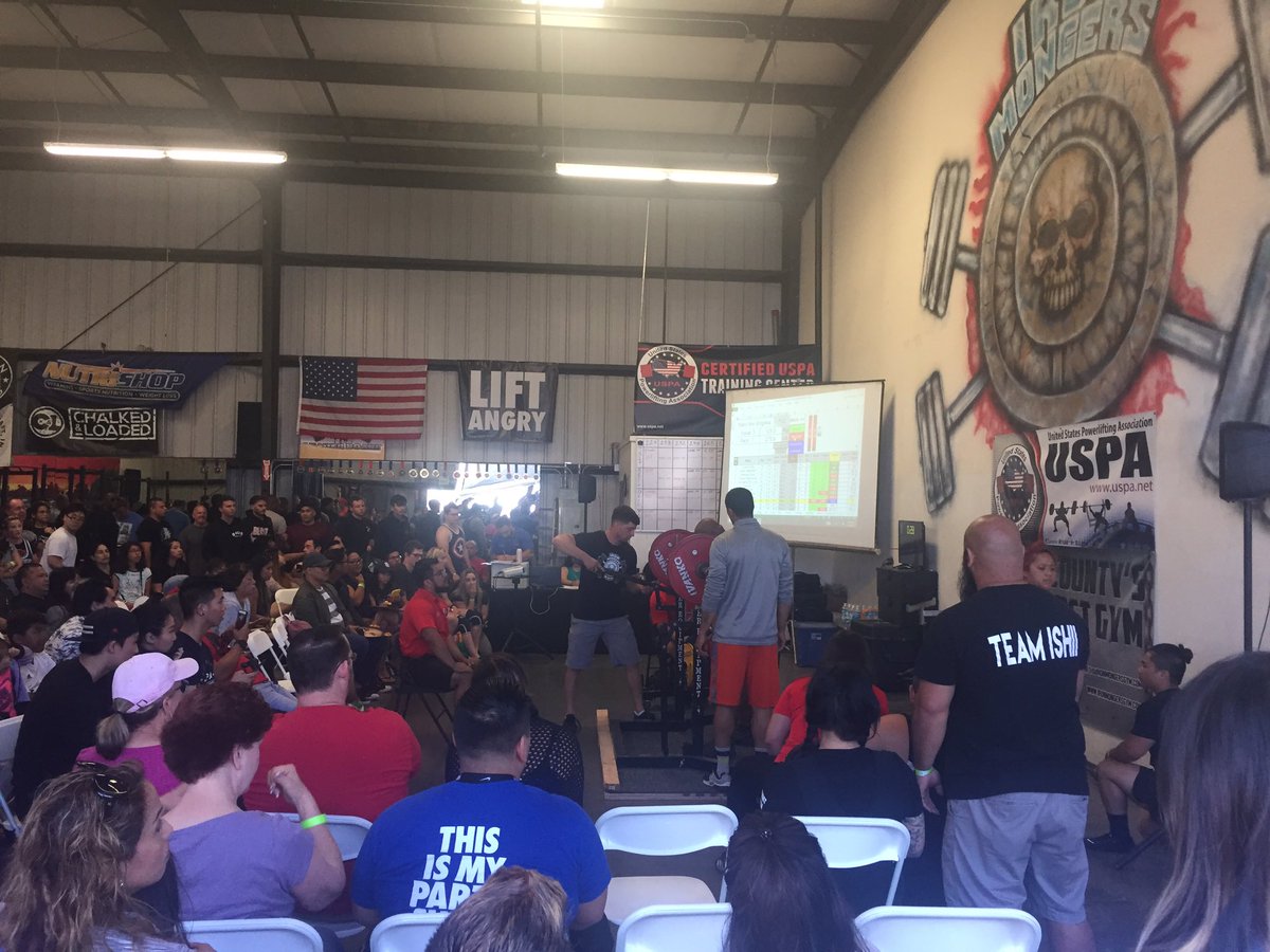 Coaching is my favorite! <a href="/USPApower/">uspapower</a> #smashweightopen #squat #bench #deadlift