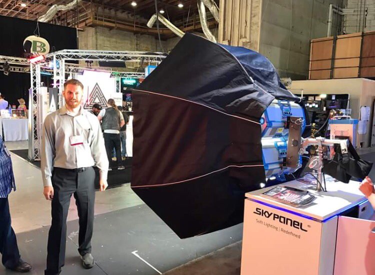 TheRagPlace's tweet photo. Our NEW double SkyPanel S60 Octa 7 at #ARRI @arri @theragplace @cine_gear_expo #cinegear #hollywood https://t.co/S9nsgs5aNw