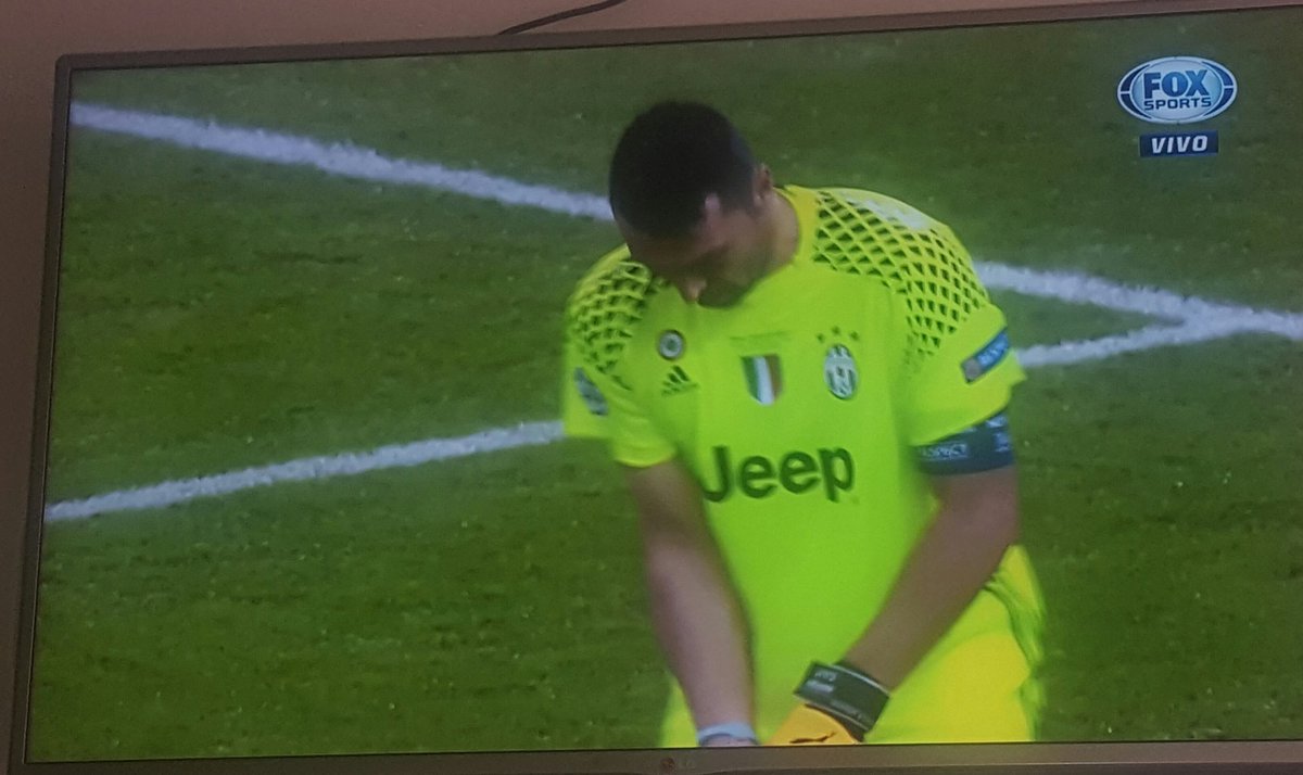 #ChampionsxFOX #VamosJuve #Buffon quiero la de la #Juve