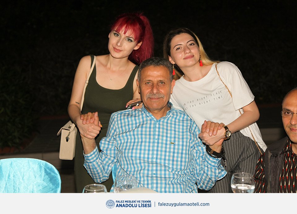 falezmtal's tweet photo. Mezunlarımız 12 Mayıs'ta bir araya geldi. #FalezMTAL #AOTML
https://t.co/UC0FaqsBWa https://t.co/fLciPBYbvx