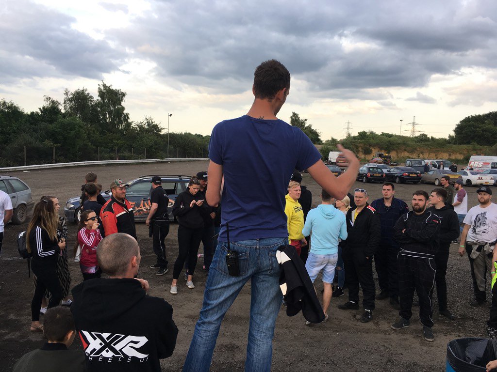 Qualifying results announced right now in the paddock, not long until the main event 👌🏼
#kingoftheringuk #kotr2017