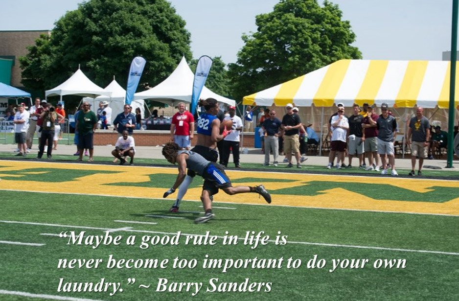 smsbacademy's tweet photo. “Maybe a good rule in life is 
never become too important to do your own laundry.” ~ Barry Sanders

#SMSBFootball 
#SandersSaturday https://t.co/x4f097QQZP