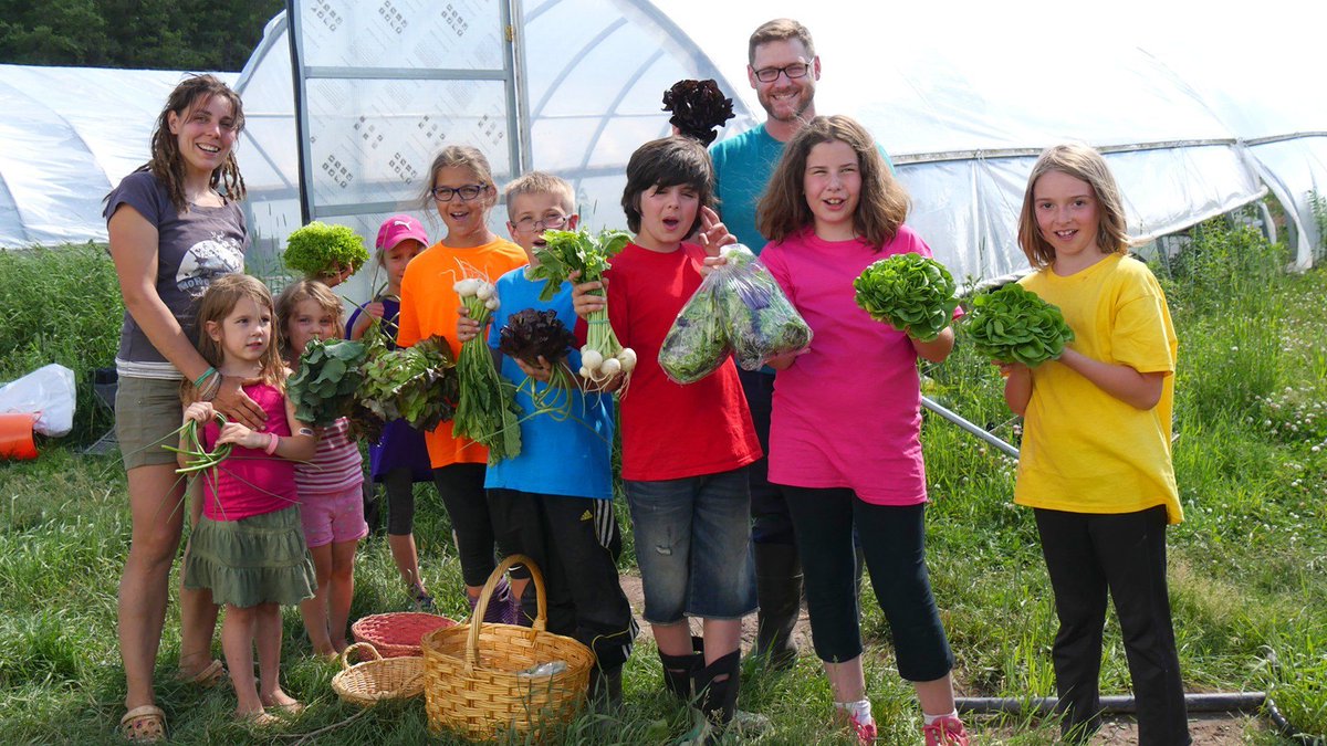 equiterre's tweet photo. #Agrofun​ à la ferme @TerrePartagee​! Une émission d'@UnisTV​ où les enfants apprennent d’où viennent les aliments : https://t.co/lvQ7D4BtYO https://t.co/rEn4xiByaT