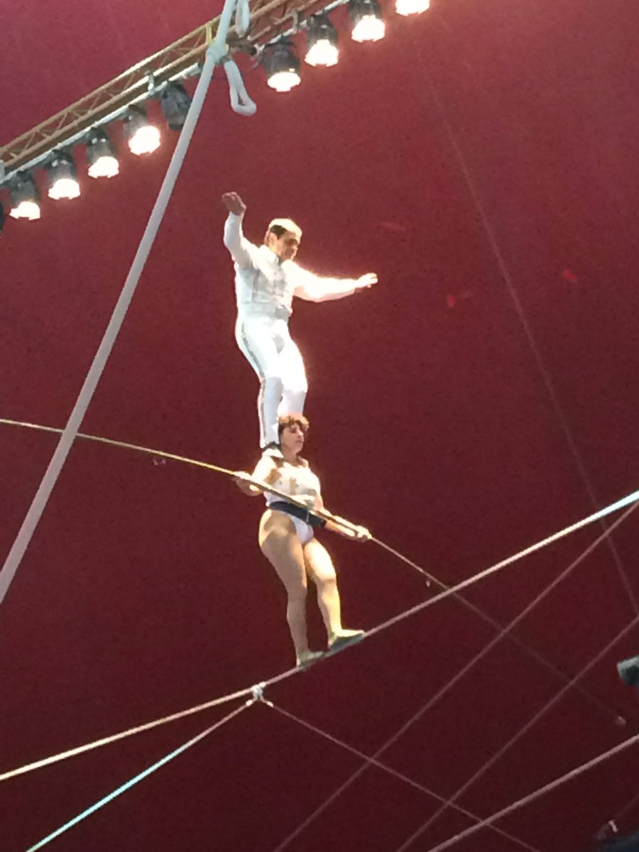 905ShineFM's tweet image. Not for the faint of heart! #completetrust