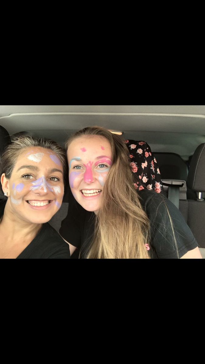 Gr8t #pamperparty today #Sussex always love some #face painting 😀