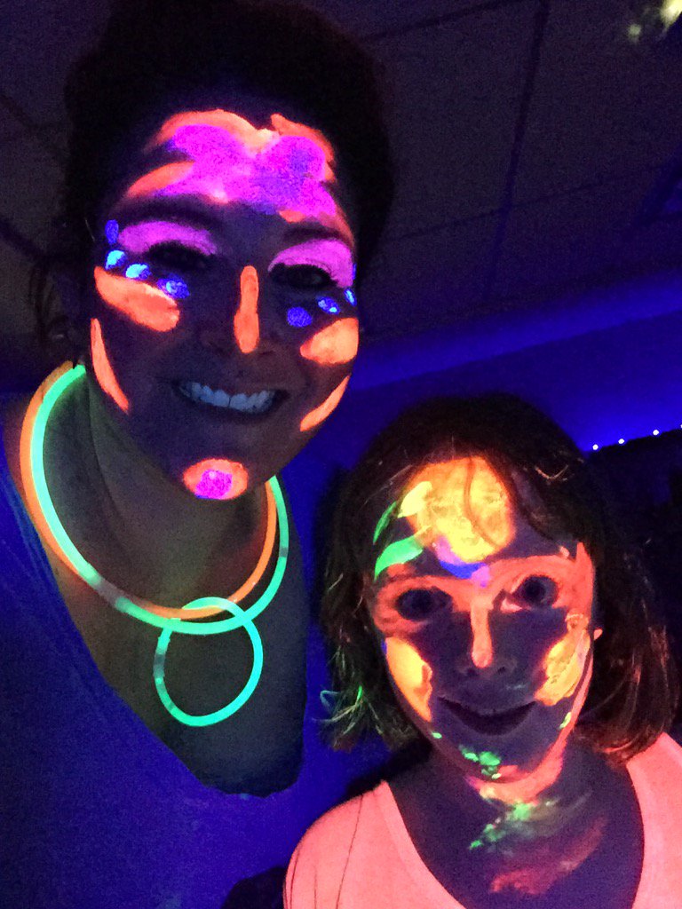 Happy glow birthday Arabella!! Best bday party ever <a href="/cmkereszt/">Catherine Keresztesi</a>