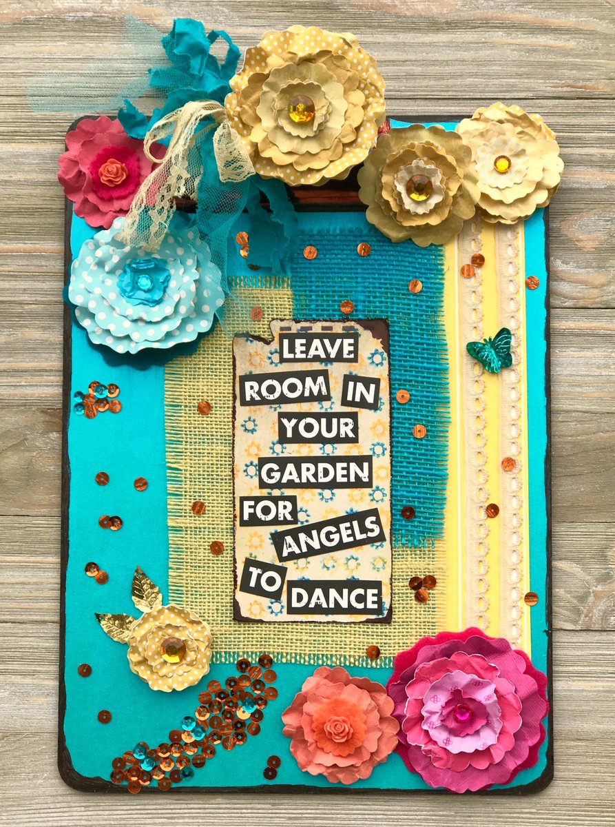 xyroninc's tweet photo. Check out @BellaCraftsP new issue and @petscribbles project.p56. #crafts #Xyron #crafthobbies #diy #garden #Spring
https://t.co/M33HQL0Hri https://t.co/dBi8kHRe6X