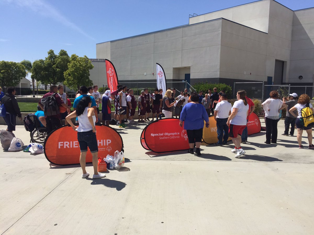 Coach_KMitchell's tweet photo. Very blessed to have been a part of the @SpecialOlympics Southern California event today @citrushillhoops @Hawk_Athletics @CitrusHillHawks https://t.co/DHIm2jhK1Z