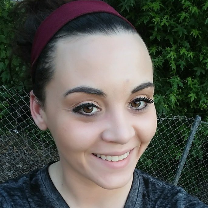 LaurenBarbee19's tweet photo. love my eyeliner from
#RimmelRebelUSA #RimmelVIP #gotitfree #contest @Influenster @RimmelLondonUS https://t.co/BoXlwIvENv