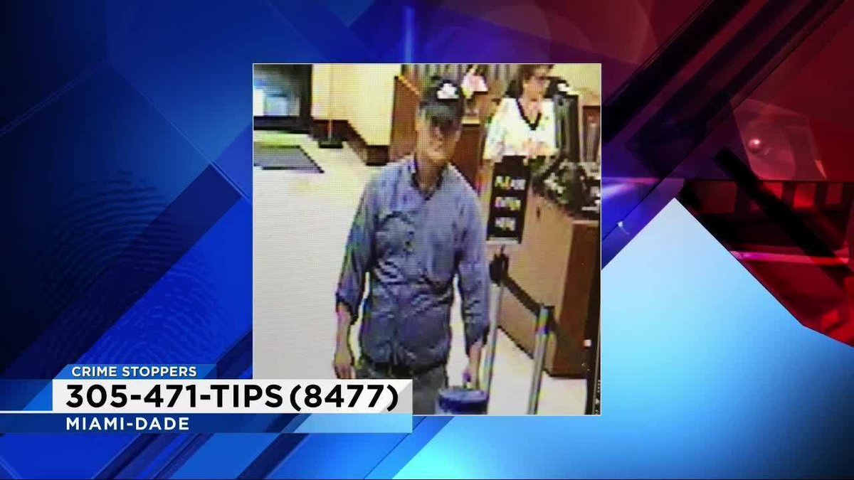 FBI agents search for bank robber in Southwest Miami-Dade bit.ly/2s5Gbxq https://t.co/VYKtjnIJdZ