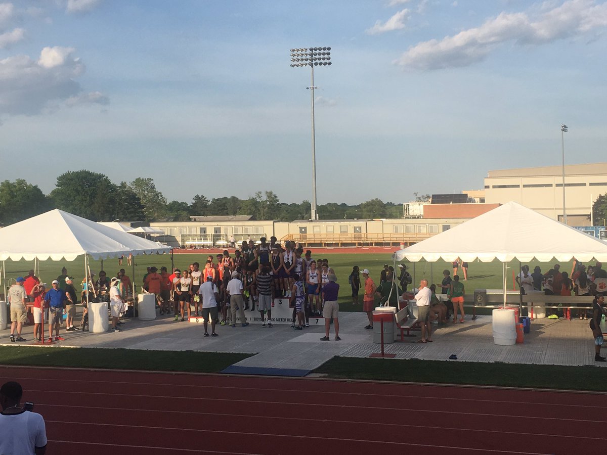 SteveBarrett51's tweet photo. Incredible day for GLHS boys and girls track- Both teams finished 2nd in the state, an incredible accomplishment. You made history today🏅📢 https://t.co/YW4b6gYKXG