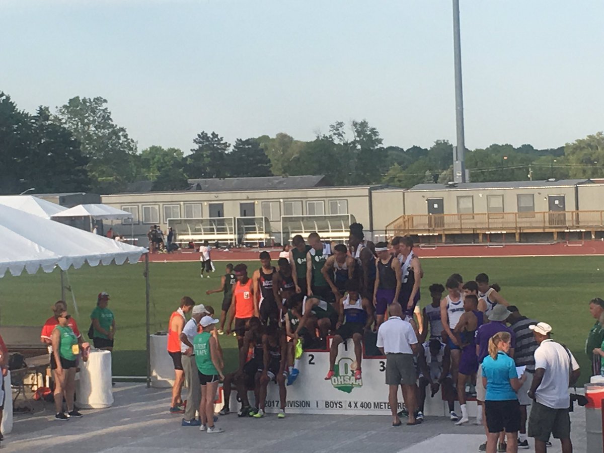 SteveBarrett51's tweet photo. Incredible day for GLHS boys and girls track- Both teams finished 2nd in the state, an incredible accomplishment. You made history today🏅📢 https://t.co/YW4b6gYKXG
