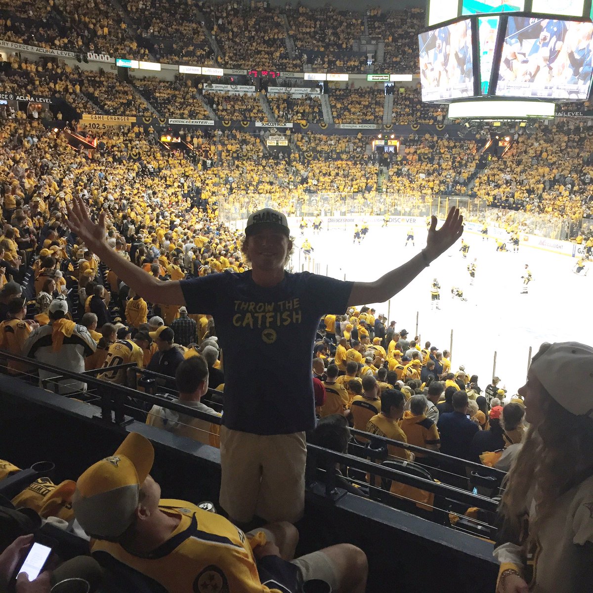 DixiePickers's tweet photo. #Preds #1fan showing off the #dixiepickers #throwthecatfish #stanleycupplayoffs #nashvillepredators #HottyToddy https://t.co/cebKuPDFZF