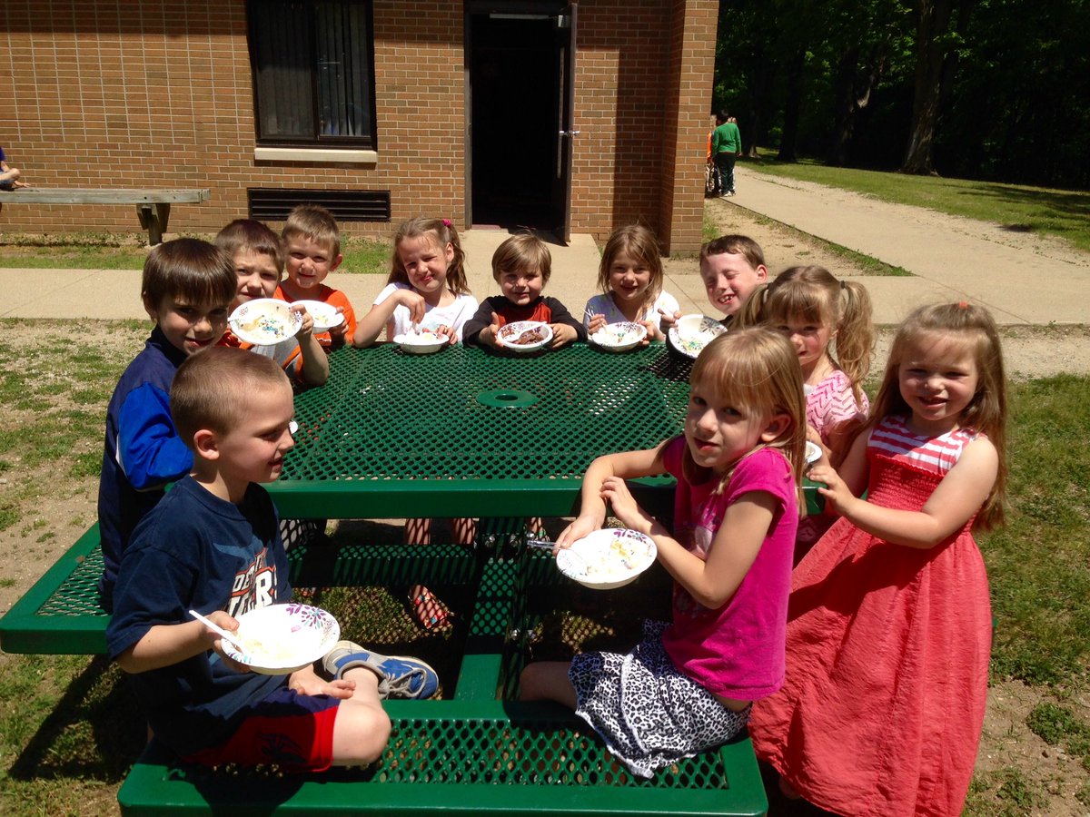 mrs_norland's tweet photo. Ice cream! Ice cream! We all scream for ice cream! Celebrating our successes and progress this year w/a sweet treat! #apsdawson #apspride https://t.co/Qm8D17o3gz