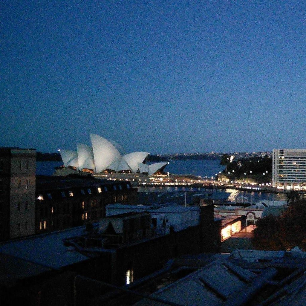 GetInViewNow's tweet image. A roof top bar in the Rocks #Sydney, with a view! ift.tt/2rnIxXk