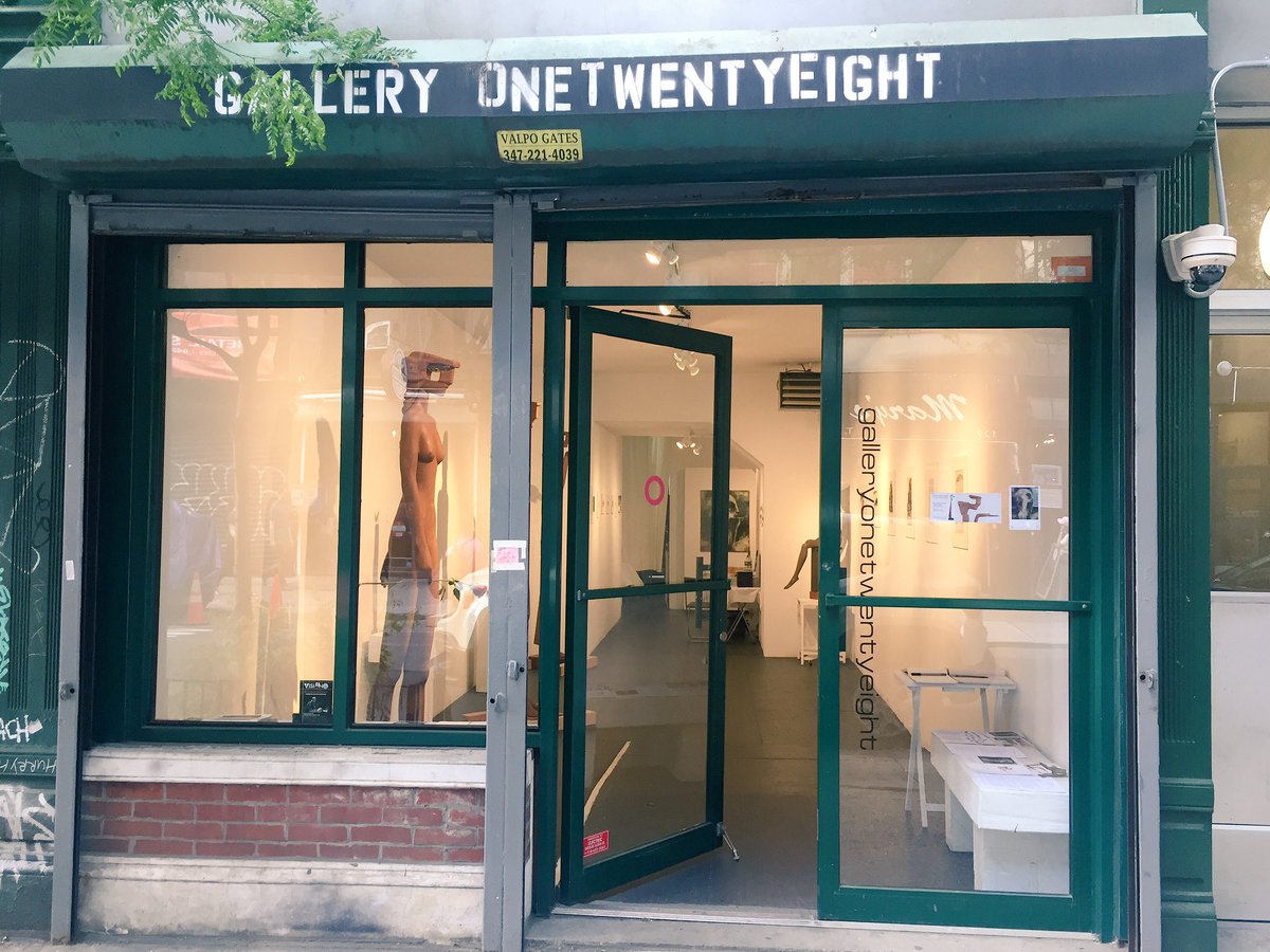 cutemaruco's tweet photo. Such a beautiful day in New-York city. We are open today until 7pm at Gallery onetwentyeight. https://t.co/46tAM2gaAE