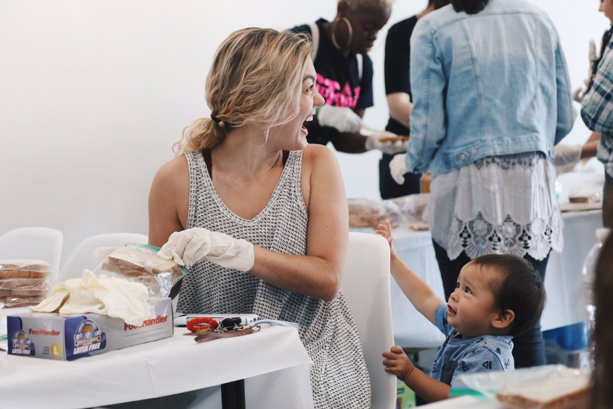zoechurchLA's tweet photo. WEHO|| DTLA || SOUTHBAY || VENICE 💥SHOUTOUT to everyone who came out to love our city today 🙏🏽 https://t.co/PXScjGV4S8