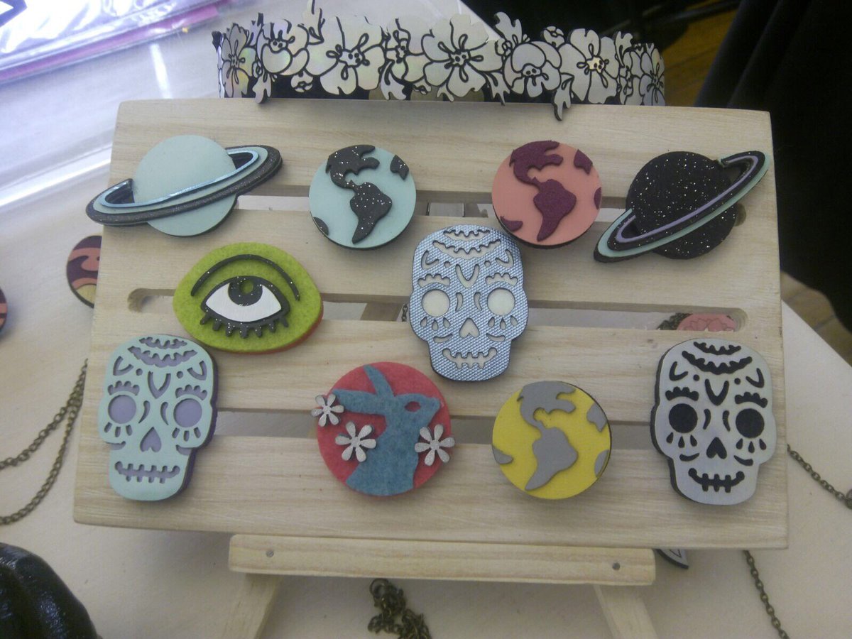 TimeOutMexico's tweet photo. La joyería de la marca mexicana @marimba_mx en la fiesta de diseño @dealer_mx #ConsumedelaBuena https://t.co/tAG1w6lExH