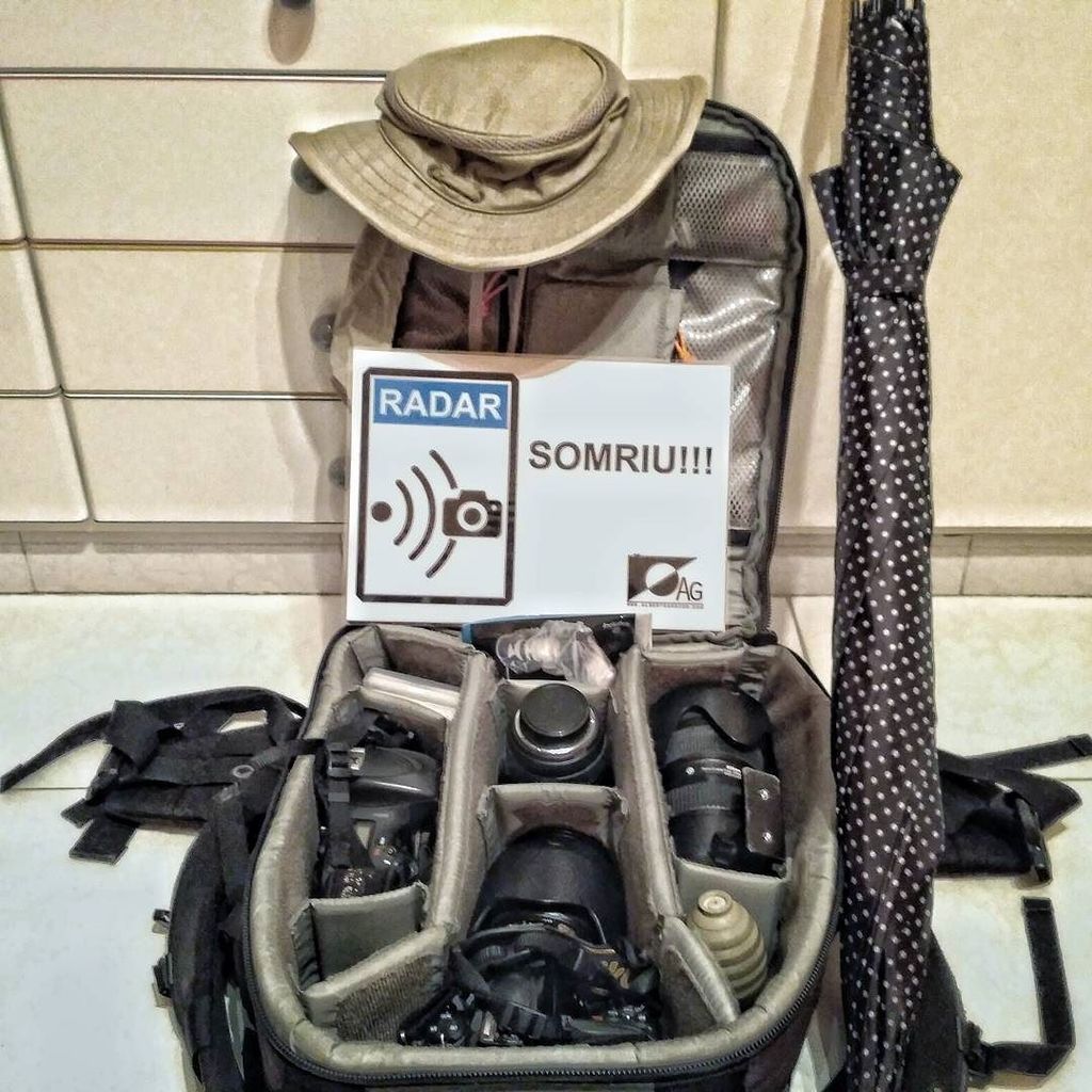 Tot apunt per demà a la <a href="/bergatrail/">Berga Trail</a> 
Sobretot, cuan veieu el cartell somrieu, salteu, balleu, crideu, tireu vos al terra, el que volgeu, pe…