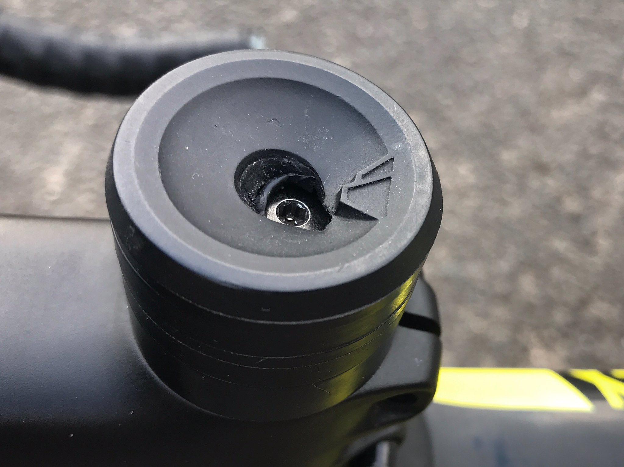 Canyon aeroad sales top cap