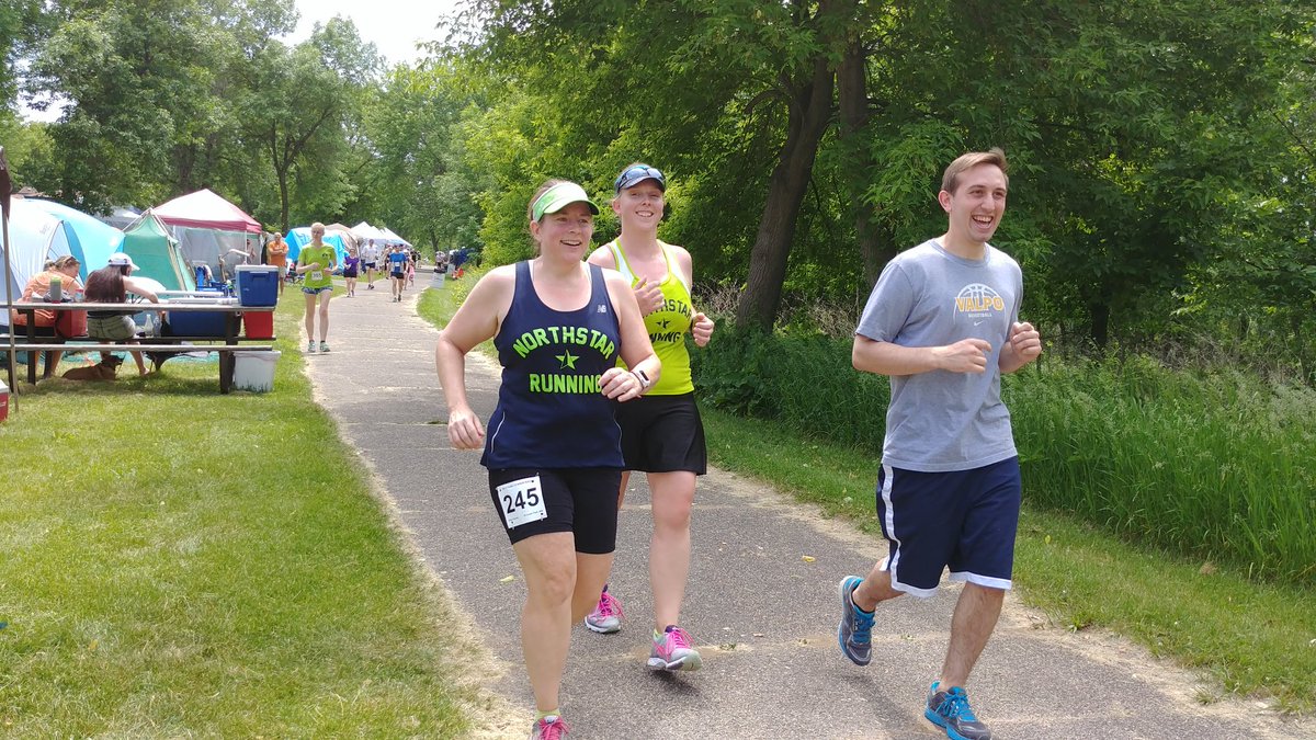 RoshiniR's tweet photo. Great job by all #FansUltra runners this #weekend. A special shout-out to @NorthstarRC's Lisa & Ellen. #team #runners #WonderWoman https://t.co/VoKp1dAoI7