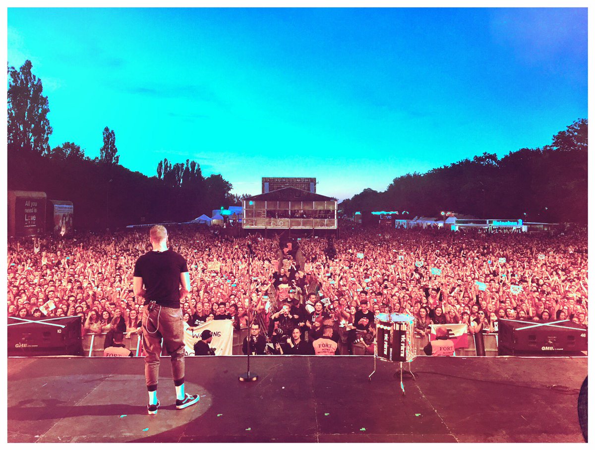 Imaginedragons's tweet photo. Poland. no words. ❤️ https://t.co/vOPJzY0FxV