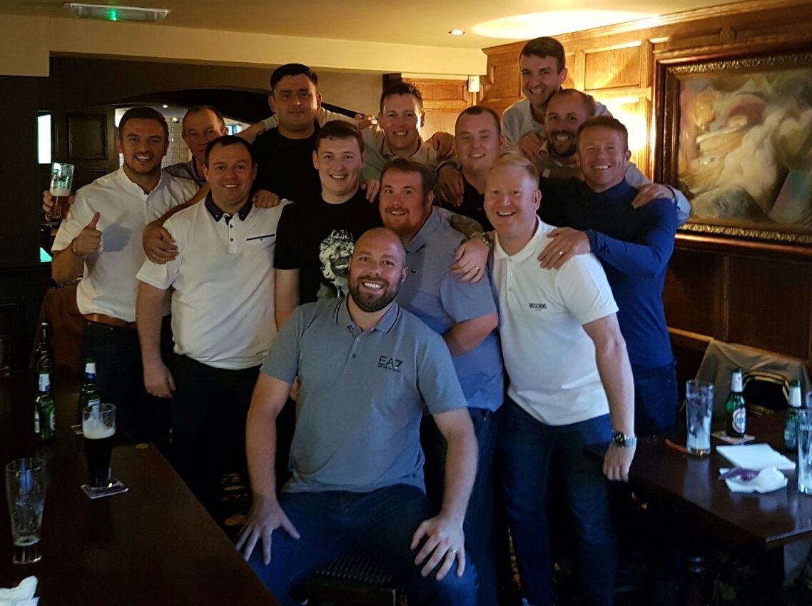 jseddo8's tweet photo. Thursday night footy boys r out 👍🍺💃 https://t.co/5lpyTiTFvj