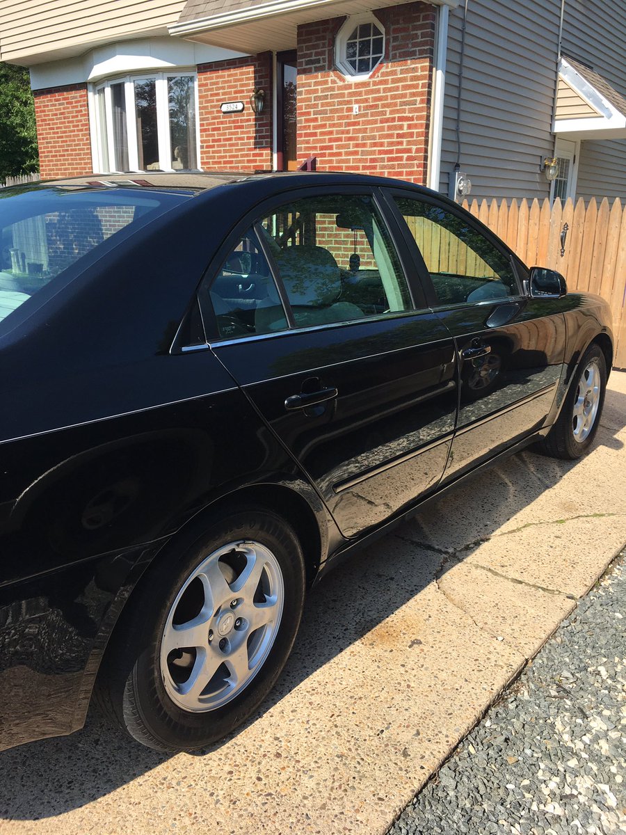 srvbeo's tweet photo. Aw Pat got a new car so his old one is my first one ☺️ https://t.co/VrcqzZZtty