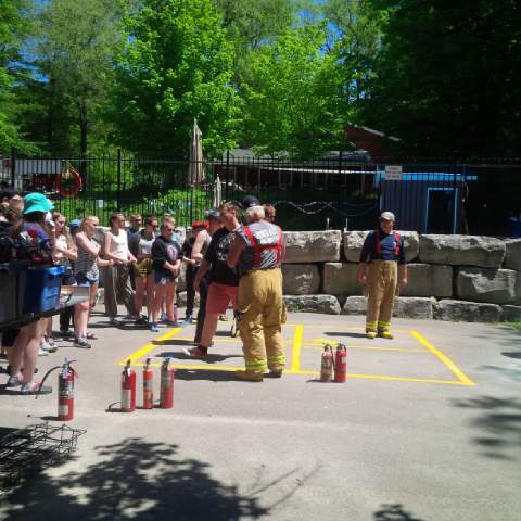 ChiefBillHunter's tweet photo. Fire extinguisher training for staff at @campbimini today with @Preventionguy1 &amp; #PEFD Sebringville. #FireSafety https://t.co/xi5ioqYRtH
