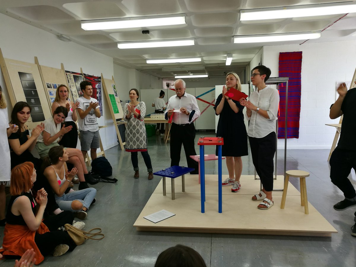 kingstongraphic's tweet photo. We opened the show with a mini awards ceremony...and prosecco, of course. https://t.co/3dGYeV1cQK