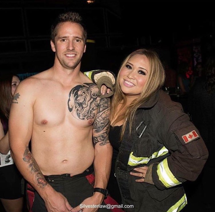 SuzetteAmaya's tweet photo. #HeeeyBoysss This Will Be ME TONIGHT At The #HOFVan @VanFireCharity @VanFireRescue Event At @RoxyVancouver 🔥🚒 https://t.co/DAhMJcAoh2