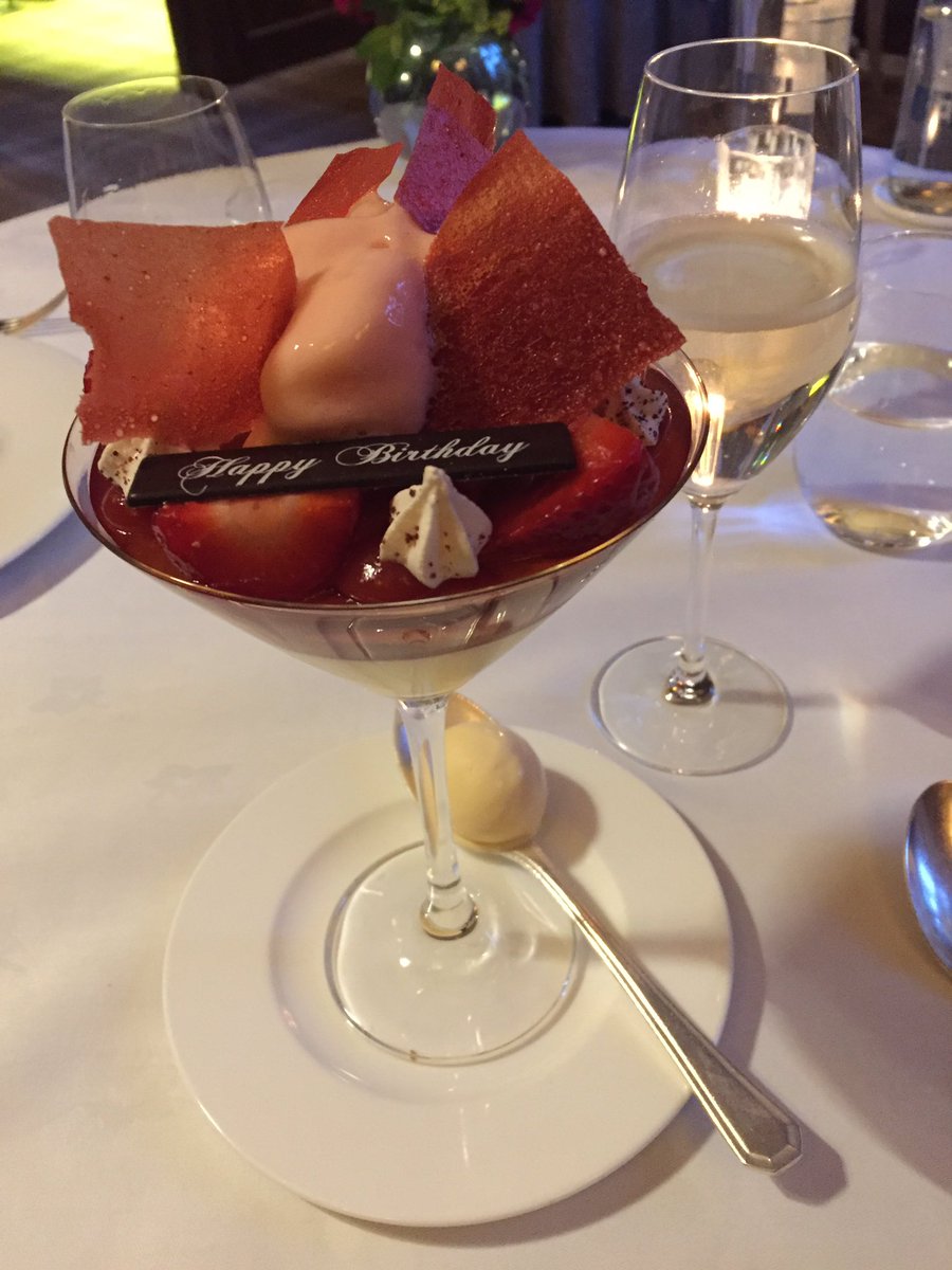 lerennie's tweet photo. Absolutely amazing experience thank you @GravetyeManor @markknowldenuk https://t.co/mZDUB4ehew