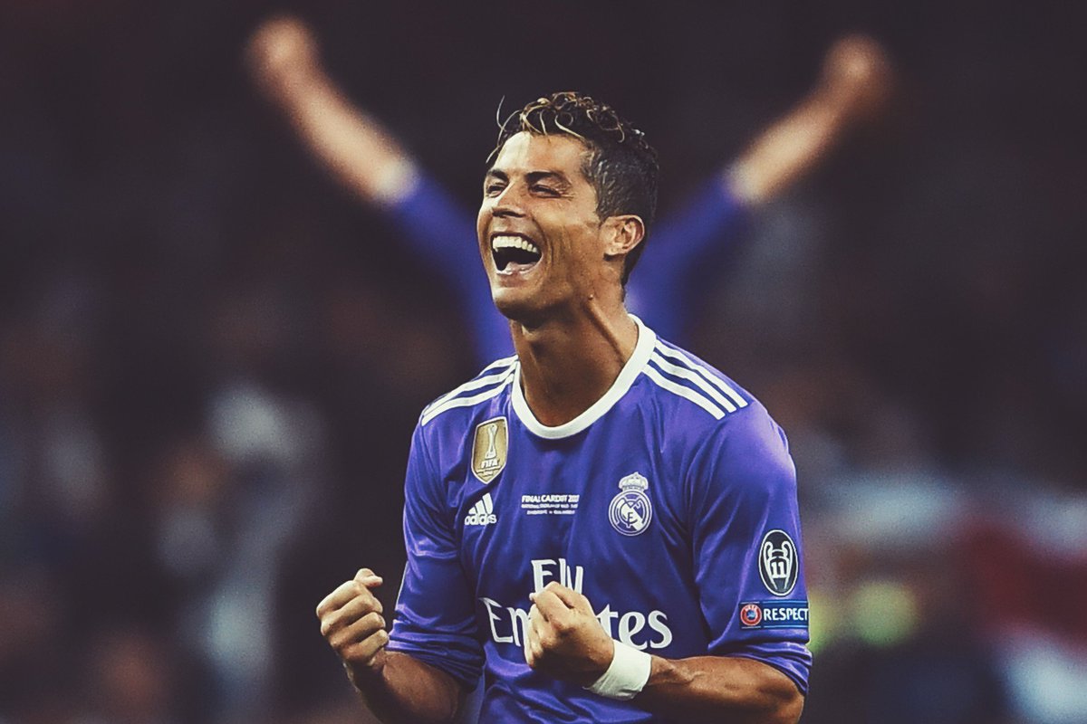 soccerdotcom's tweet photo. .@Cristiano's 🏆 haul over the past 12 months

La Liga, Euro 2016, Club World Cup, Ballon d'Or, 2 #UCL's.

Spectacular. https://t.co/LE5GvfRKMB